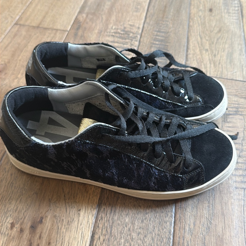 P448 Size 38! Barely Worn.